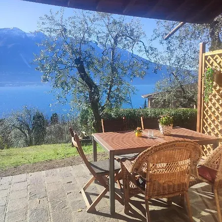 Appartamenti Helios Limone sul Garda Exterior foto